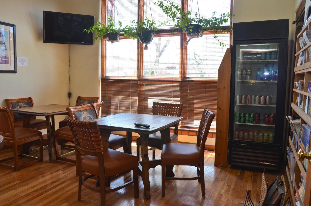 Inn On The Alameda Санта Фе Екстериор снимка