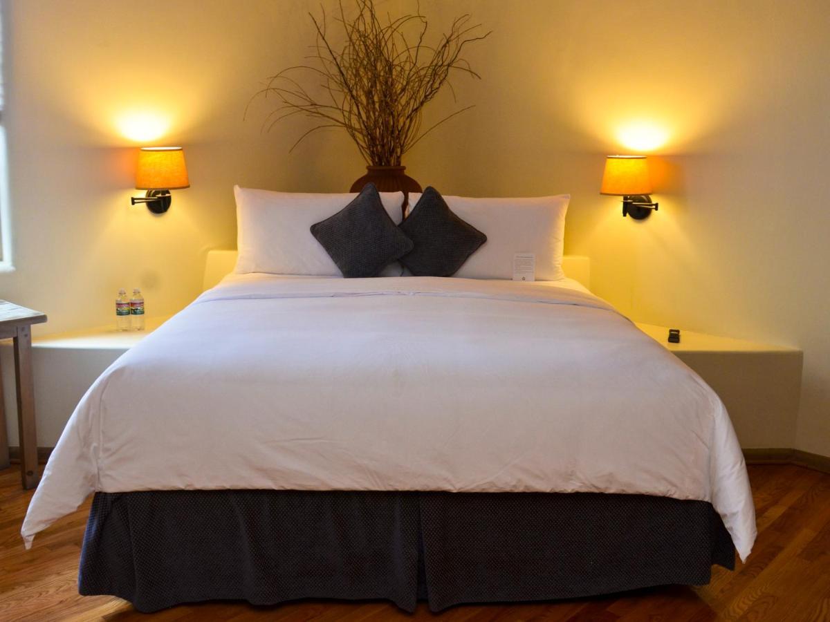 Inn On The Alameda Санта Фе Екстериор снимка